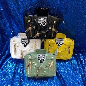 Mrs. Jackson 💫 (Green)